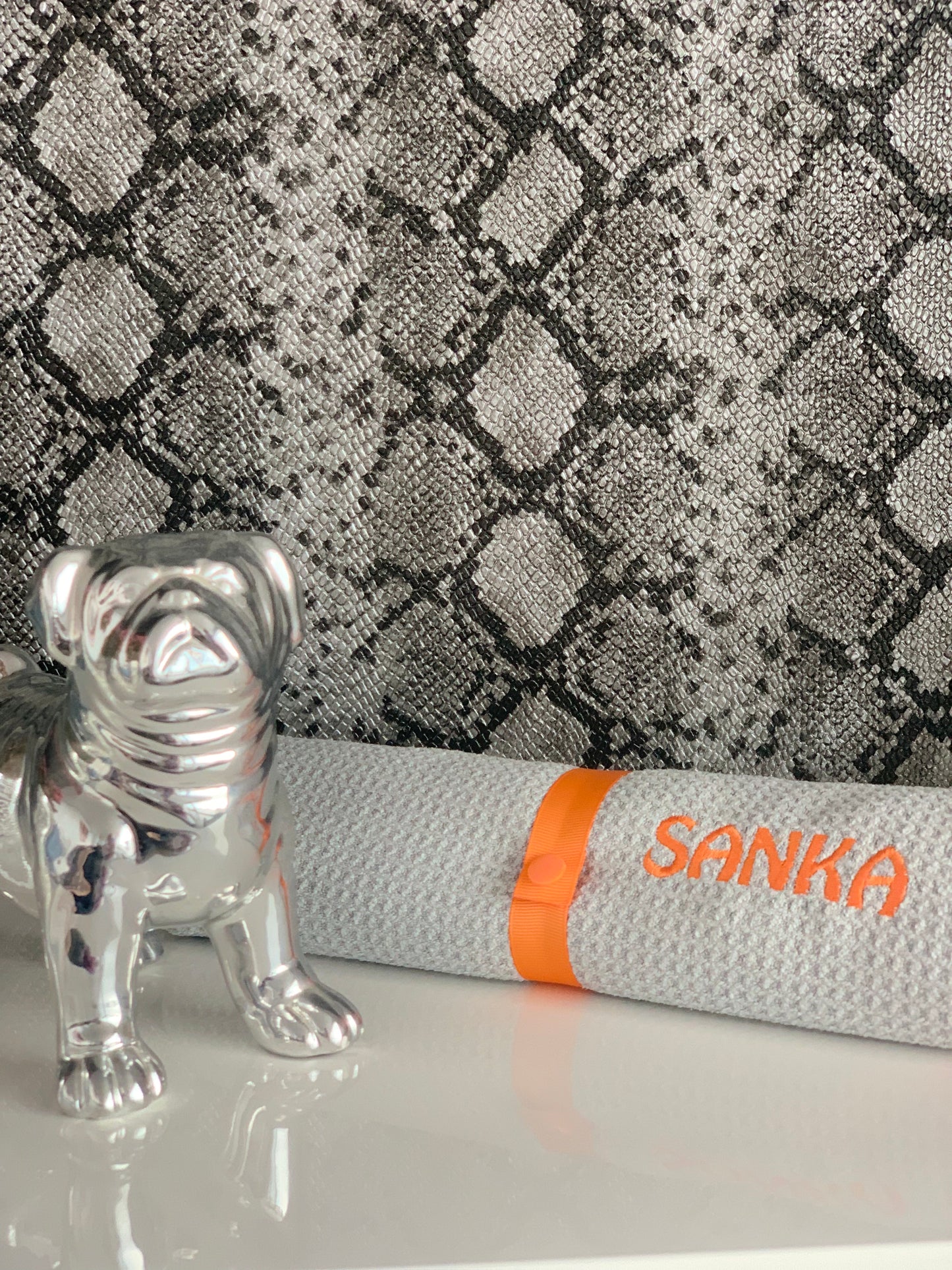 Mascosana - Pet Towel - personalisierts, saugstarkes Handtuch für Hunde, Katzen und Pferde - in grau mit farbiger Beschriftung